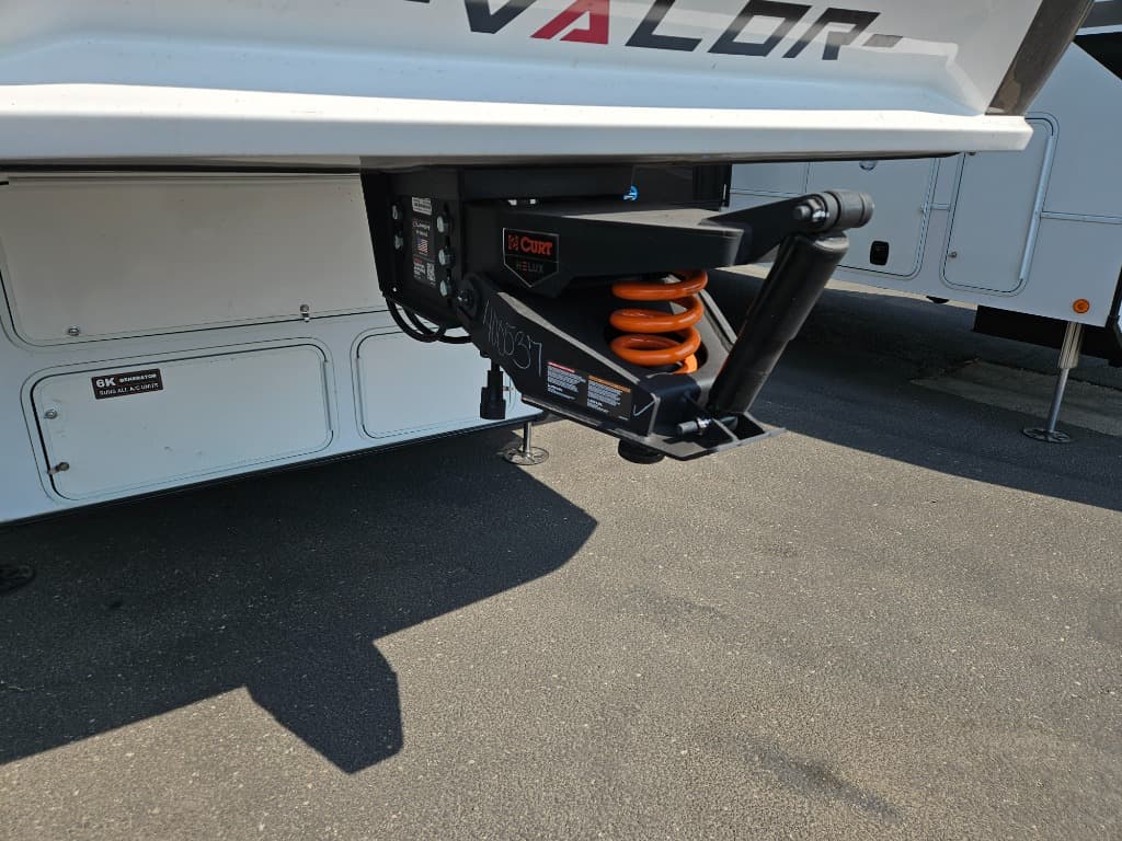 2026 Alliance RV 2026 Alliance RV Valor - thumbnail 8