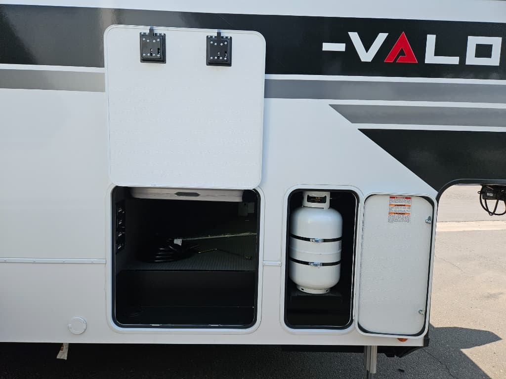 2026 Alliance RV 2026 Alliance RV Valor - thumbnail 14