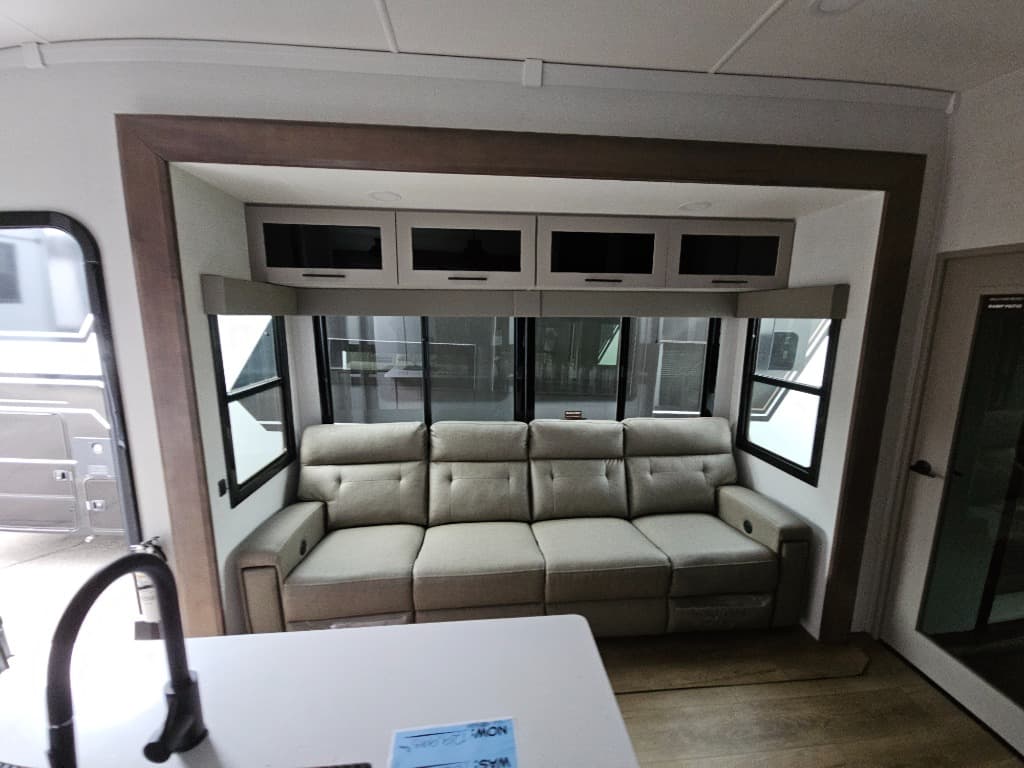 2026 Alliance RV 2026 Alliance RV Valor - thumbnail 34