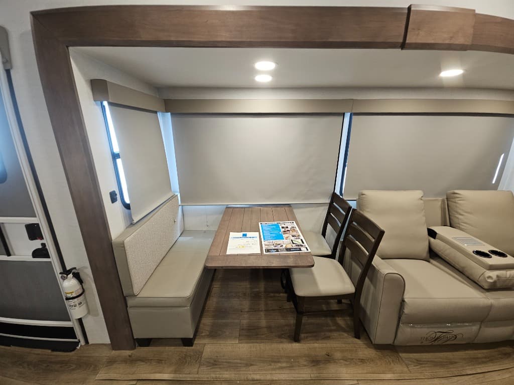 2026 Alliance RV 2026 Alliance RV Avenue - thumbnail 11