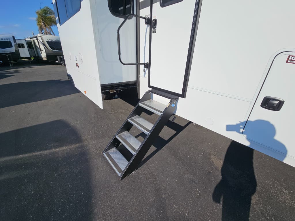 2026 Alliance RV 2026 Alliance RV Valor - thumbnail 33