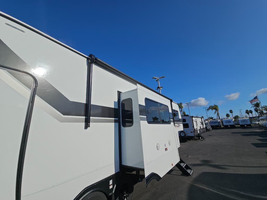 2026 Alliance RV 2026 Alliance RV Valor - thumbnail 40