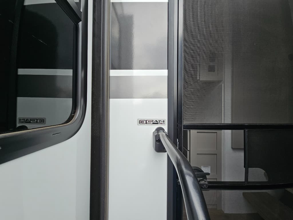 2026 Alliance RV 2026 Alliance RV Valor - thumbnail 44