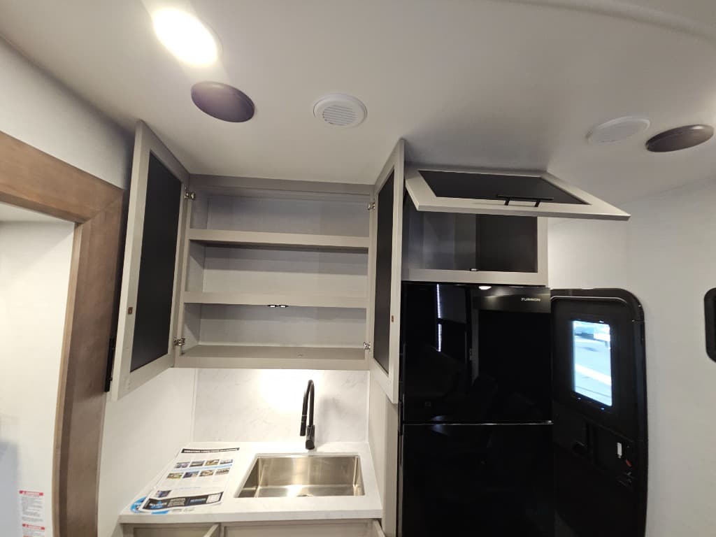 2026 Alliance RV 2026 Alliance RV Valor - thumbnail 26