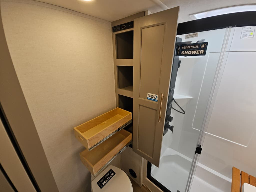 2026 Alliance RV 2026 Alliance RV Paradigm - thumbnail 34