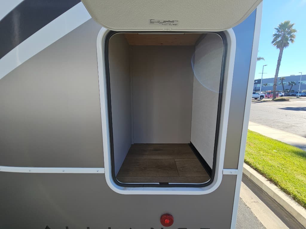 2026 Alliance RV 2026 Alliance RV Paradigm - thumbnail 59