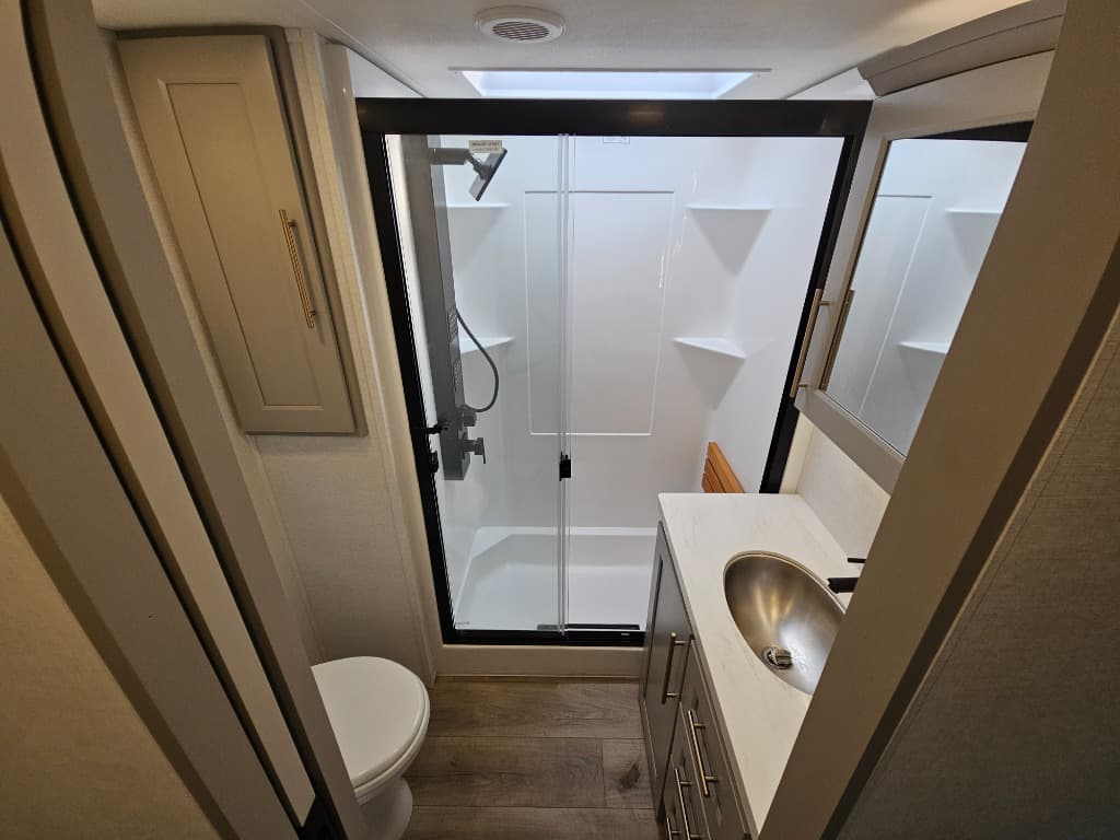 2026 Alliance RV 2026 Alliance RV Paradigm - thumbnail 57