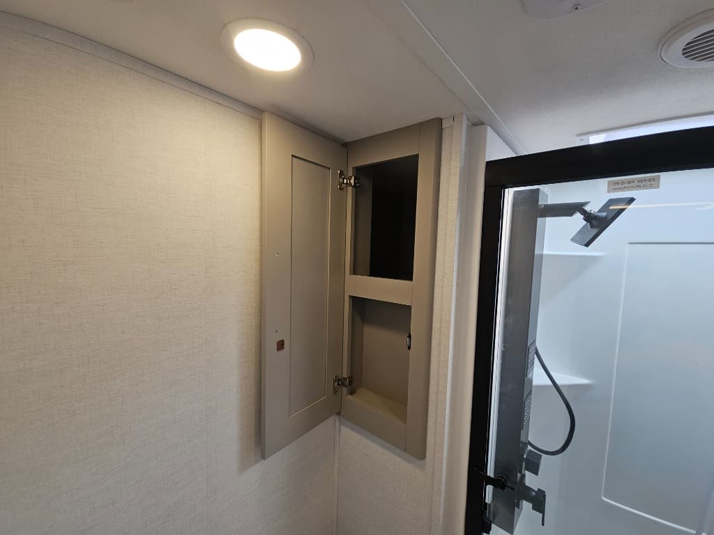 2026 Alliance RV 2026 Alliance RV Paradigm - thumbnail 58