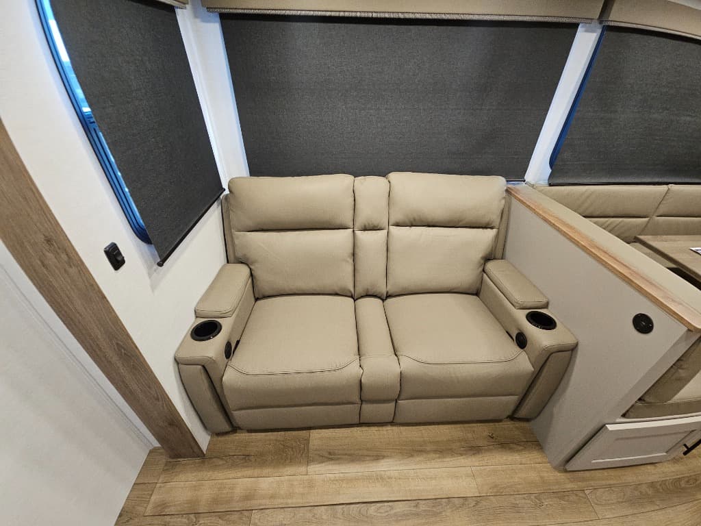 2026 Alliance RV 2026 Alliance RV Delta - thumbnail 10