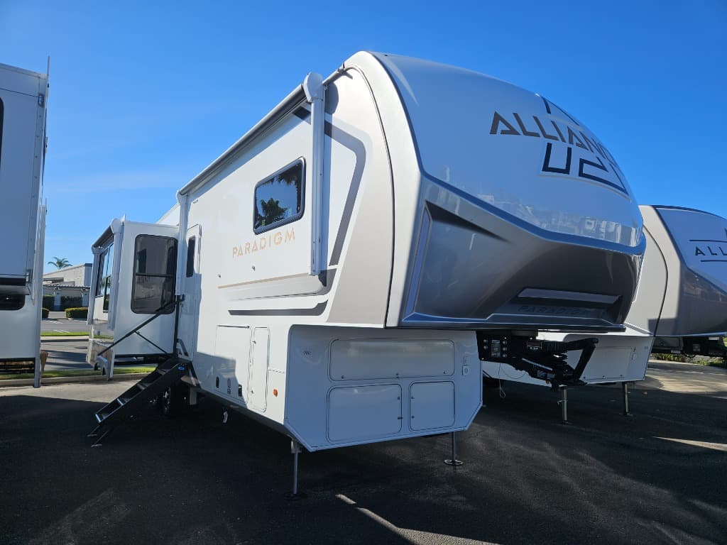 2026 Alliance RV Paradigm 310RL
