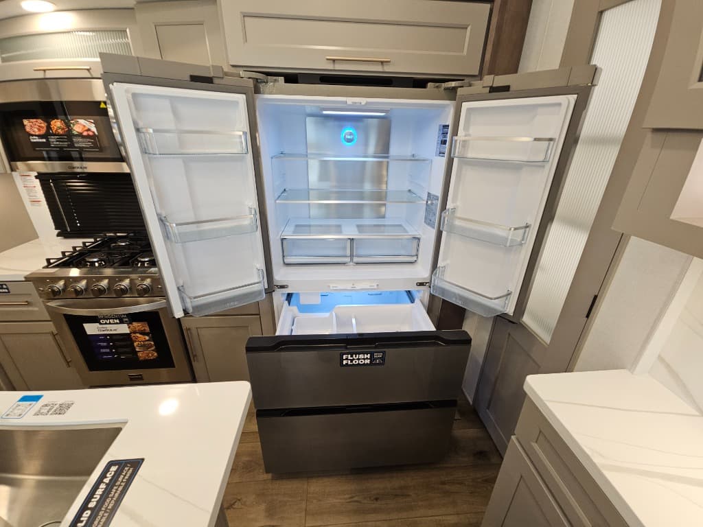 2026 Alliance RV 2026 Alliance RV Paradigm - thumbnail 24