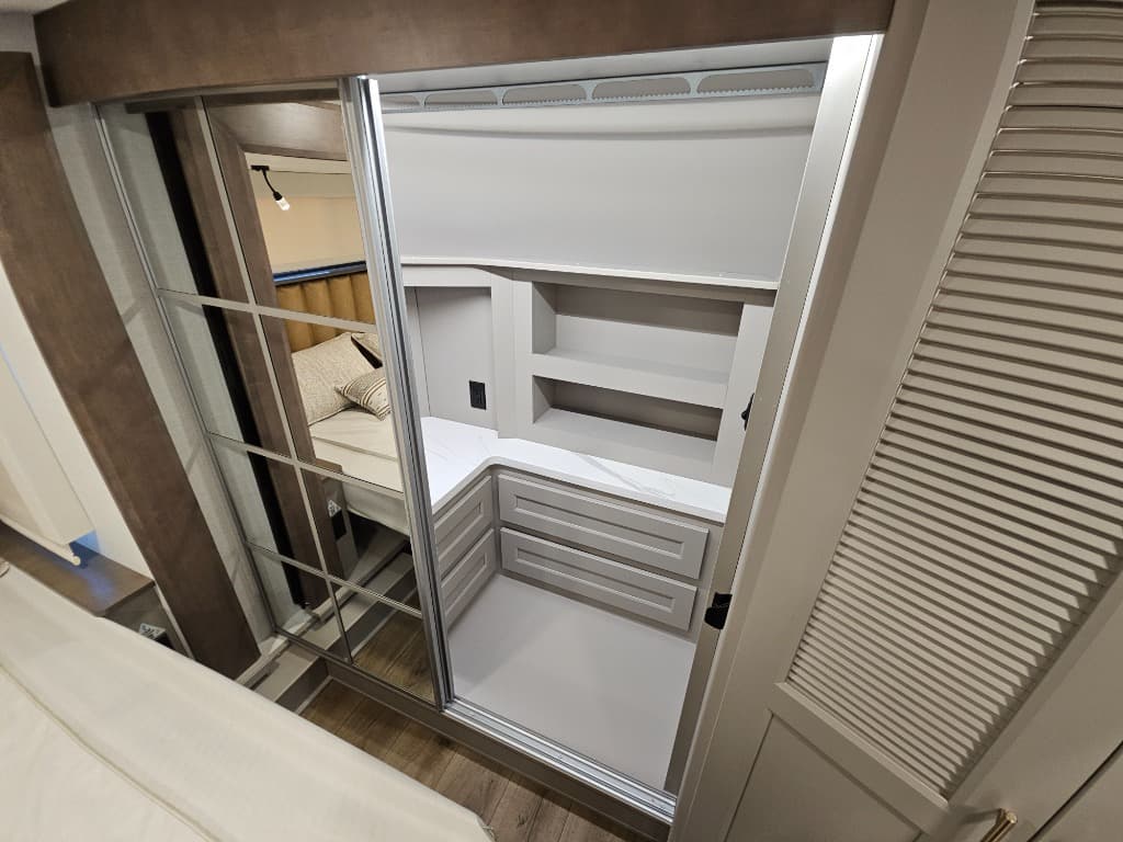 2026 Alliance RV 2026 Alliance RV Paradigm - thumbnail 49