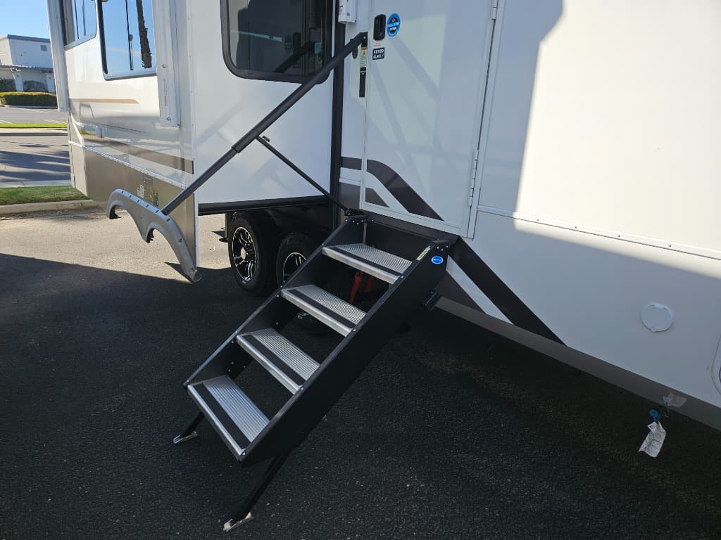 2026 Alliance RV 2026 Alliance RV Paradigm - thumbnail 57