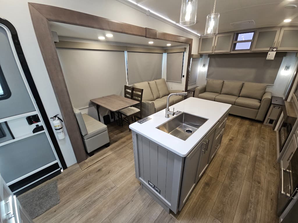 2026 Alliance RV 2026 Alliance RV Avenue - thumbnail 9