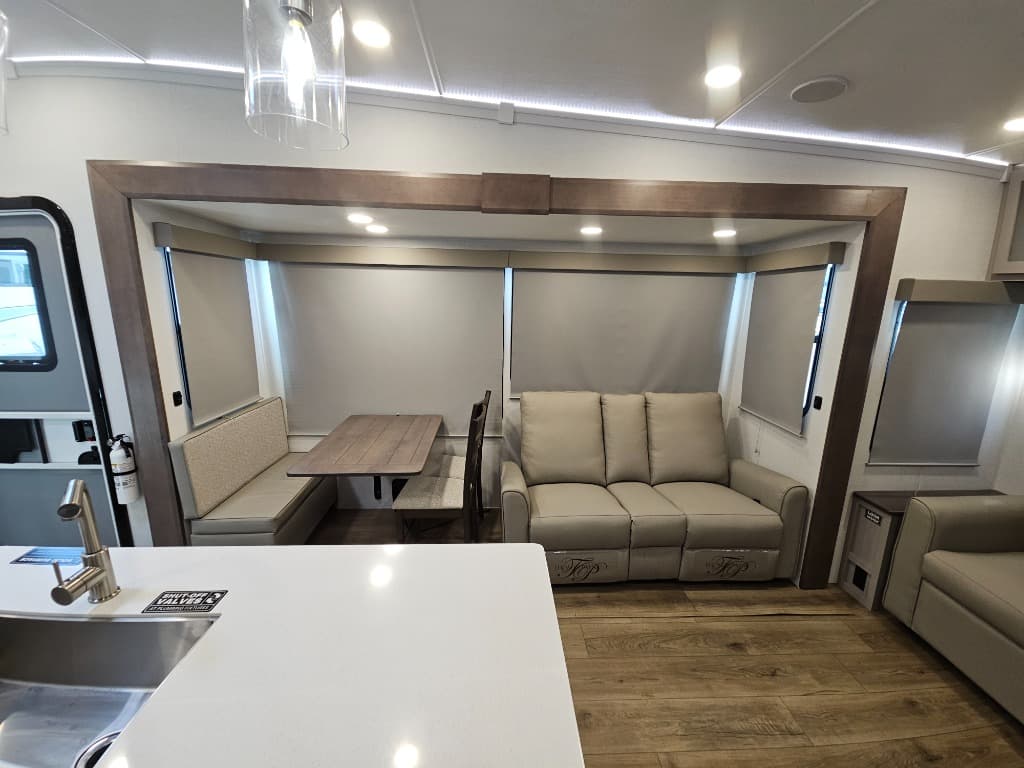 2026 Alliance RV 2026 Alliance RV Avenue - thumbnail 10