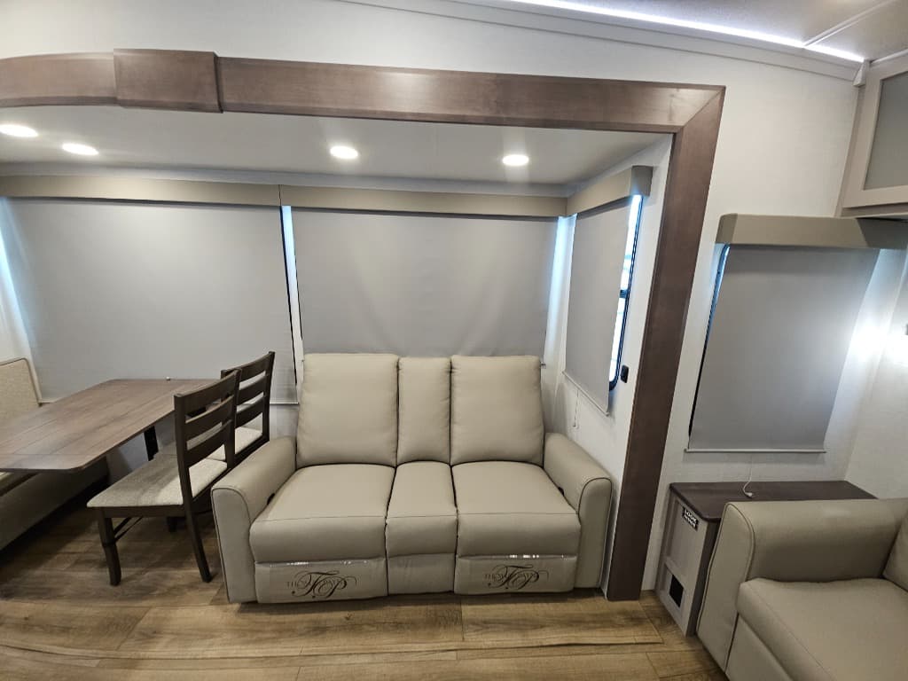 2026 Alliance RV 2026 Alliance RV Avenue - thumbnail 13