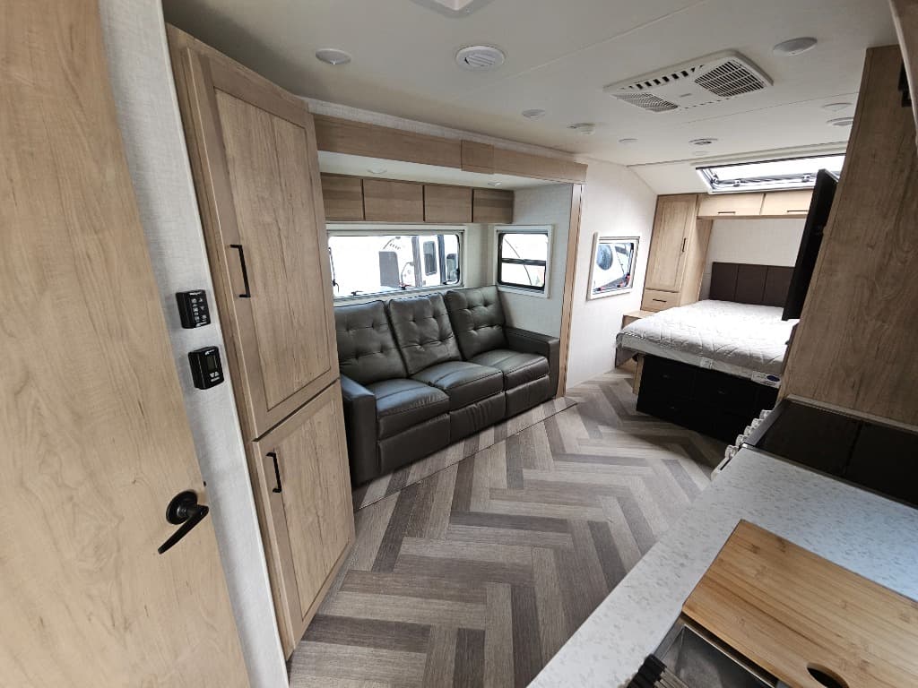 2023 Ember 2023 Ember Touring Edition - thumbnail 8