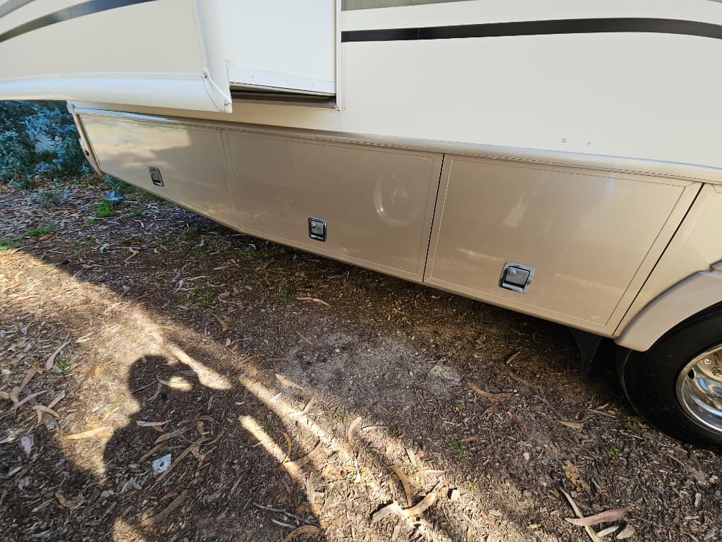 2001 Fleetwood 2001 Fleetwood Bounder - thumbnail 16