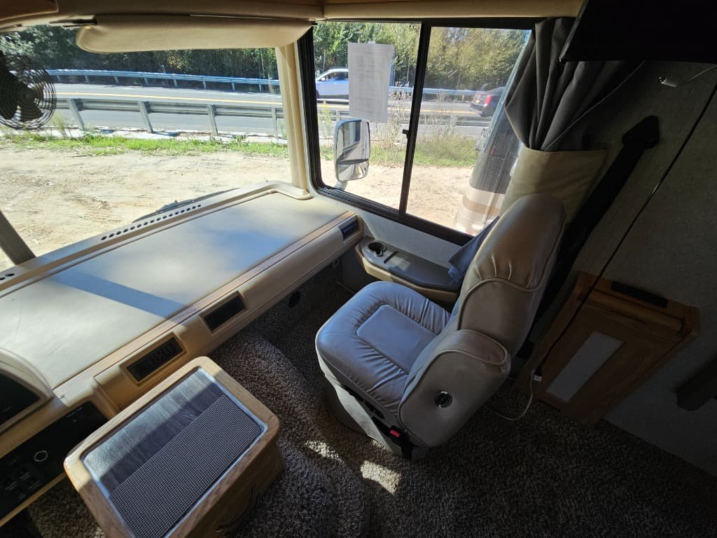 2001 Fleetwood 2001 Fleetwood Bounder - thumbnail 24