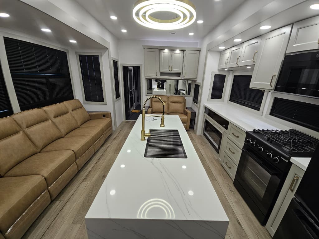 2025 Brinkley RV 2025 Brinkley RV Model G - thumbnail 9