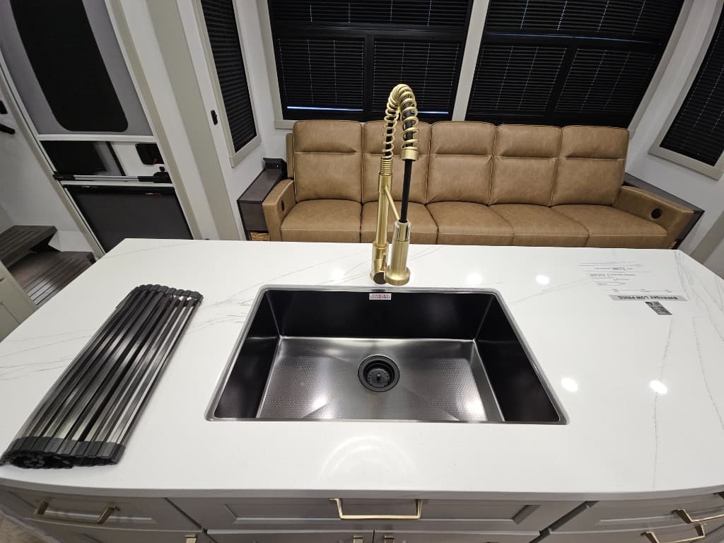 2025 Brinkley RV 2025 Brinkley RV Model G - thumbnail 25