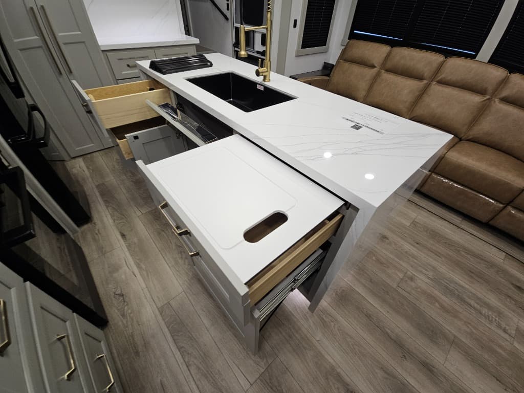 2025 Brinkley RV 2025 Brinkley RV Model G - thumbnail 28