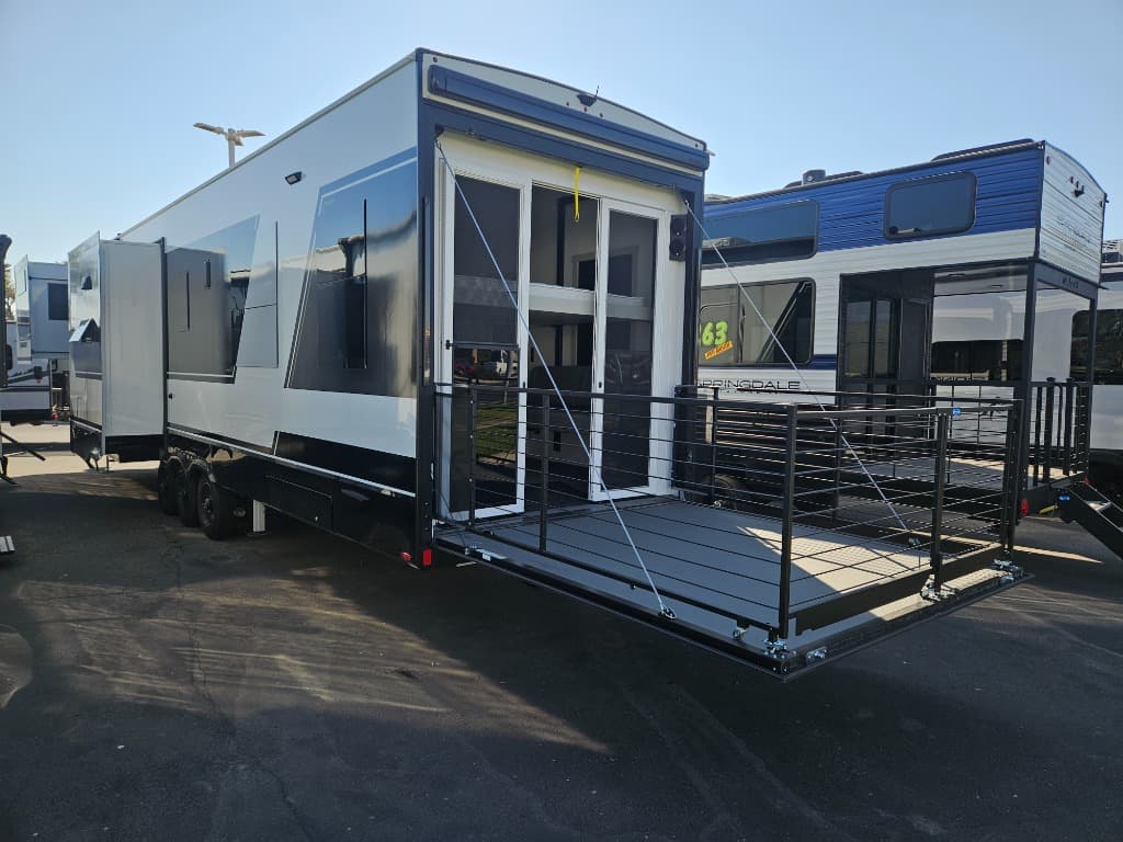 2026 Brinkley RV 2026 Brinkley RV Model G - thumbnail 5