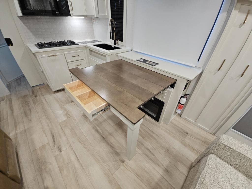 2026 Brinkley RV 2026 Brinkley RV Model I - thumbnail 17