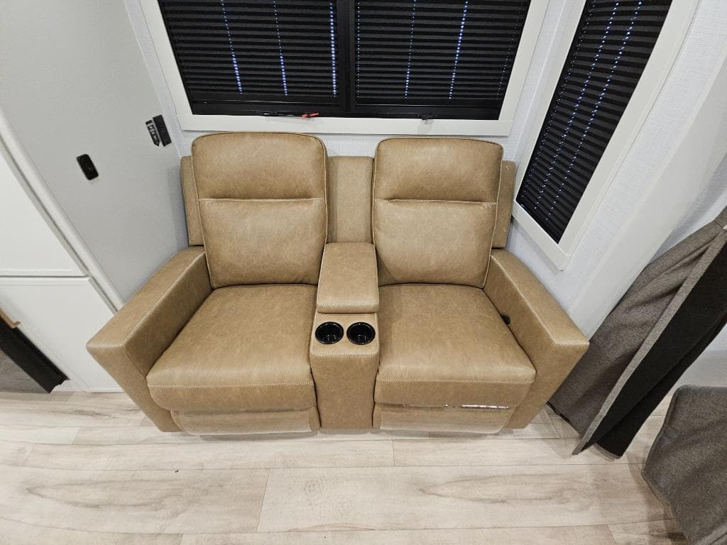 2026 Brinkley RV 2026 Brinkley RV Model I - thumbnail 9