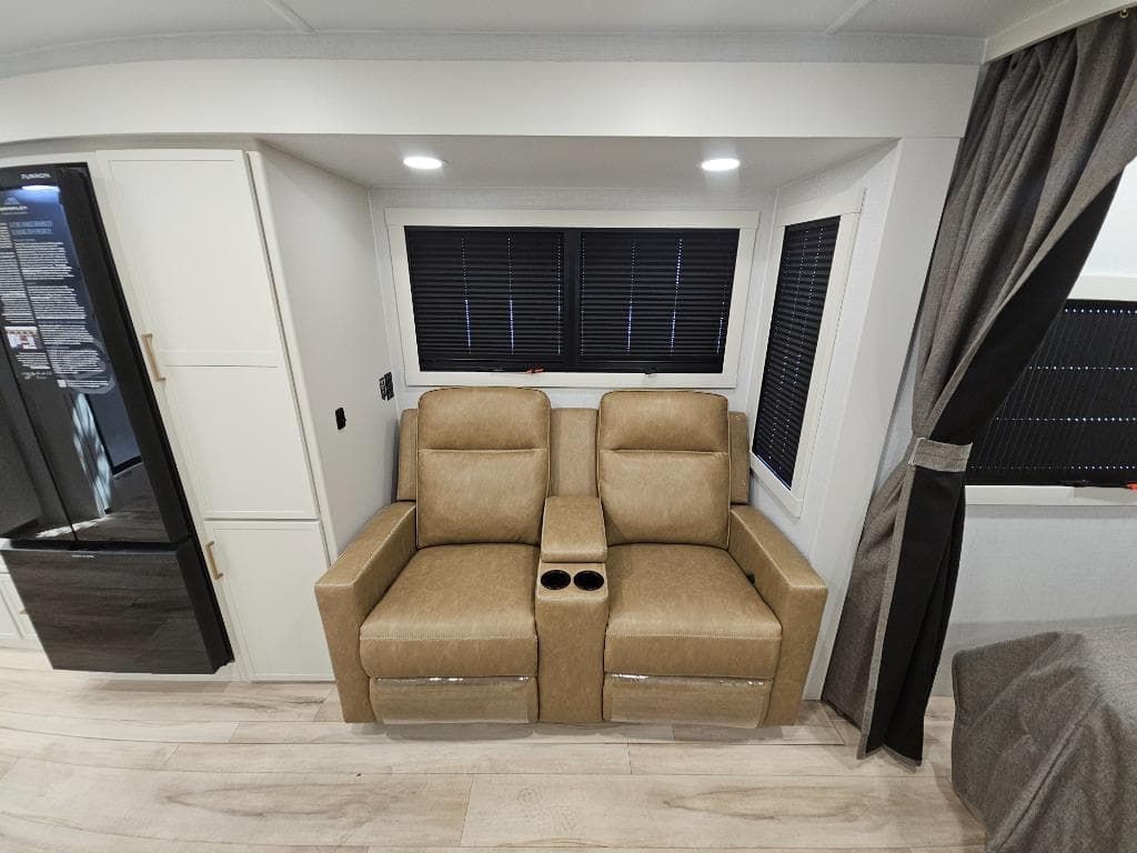 2026 Brinkley RV 2026 Brinkley RV Model I - thumbnail 10