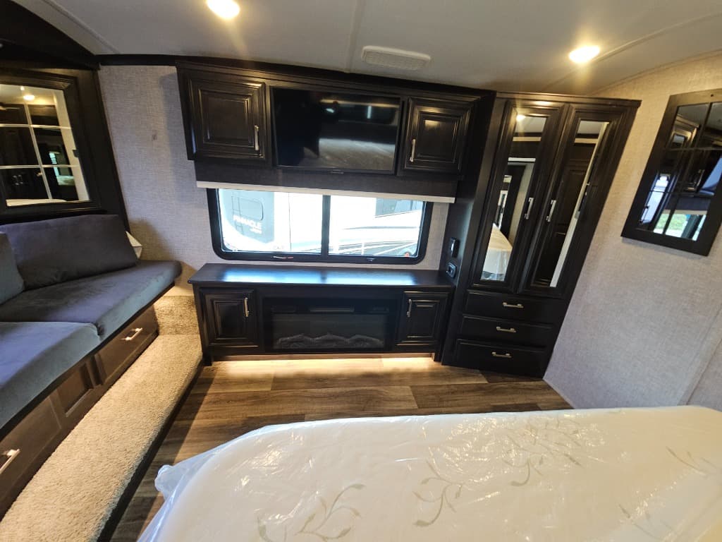 2022 Jayco 2022 Jayco Pinnacle - thumbnail 45