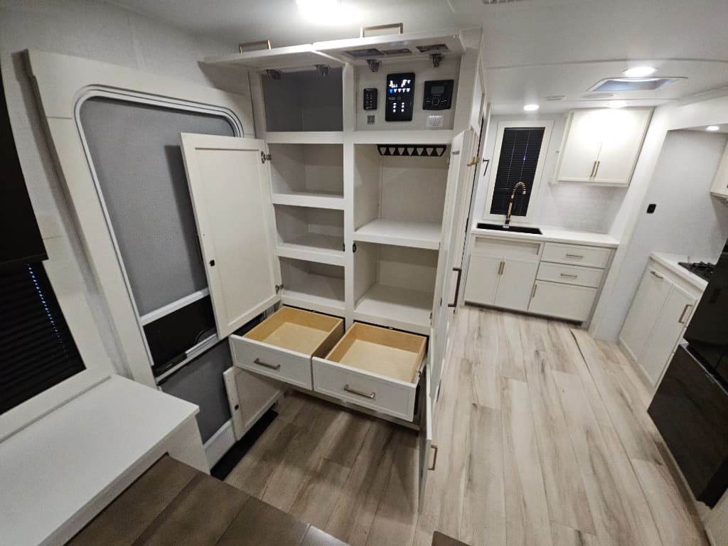 2026 Brinkley RV 2026 Brinkley RV Model I - thumbnail 20