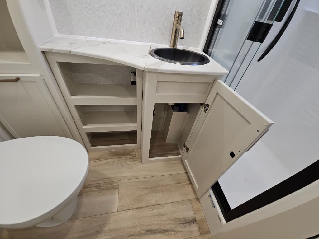 2026 Brinkley RV 2026 Brinkley RV Model I - thumbnail 35