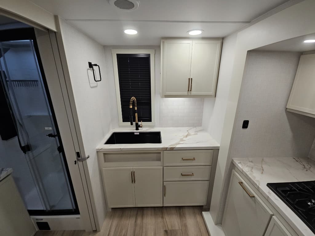 2026 Brinkley RV 2026 Brinkley RV Model I - thumbnail 22