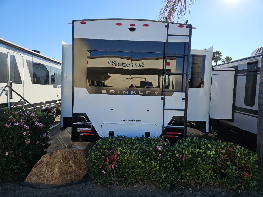 2026 Brinkley RV 2026 Brinkley RV Model Z - thumbnail 3