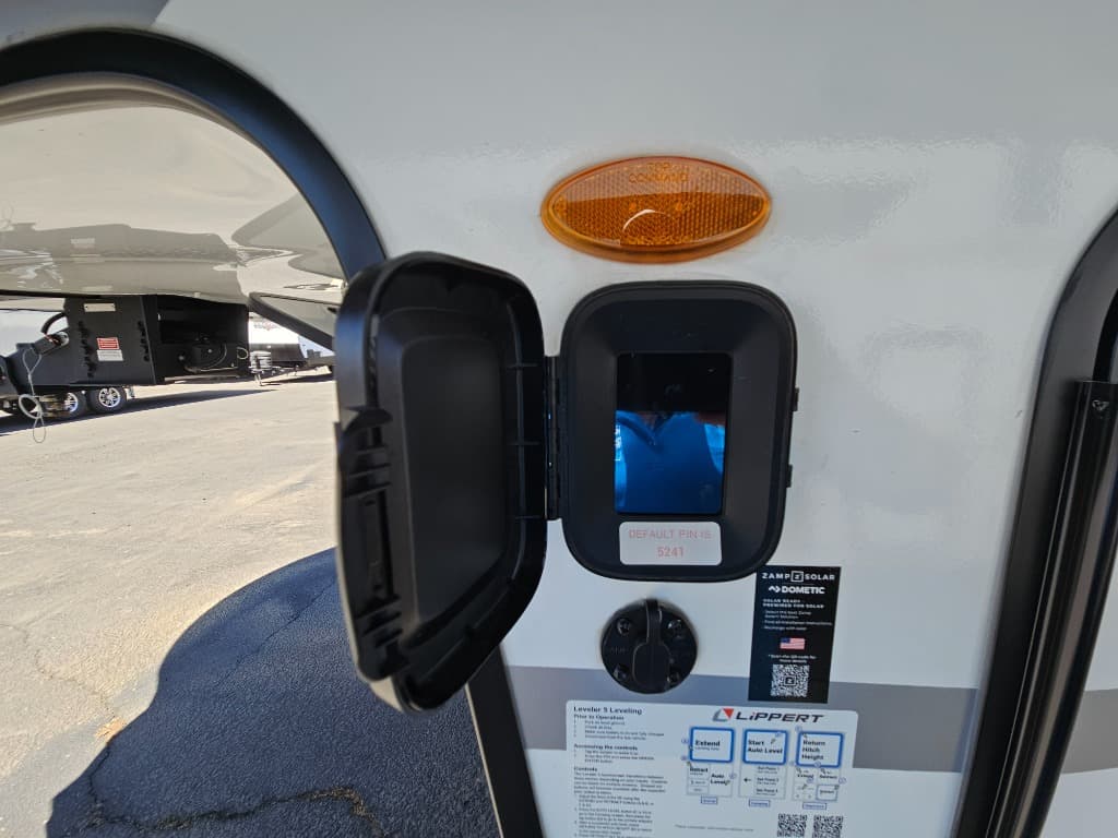 2025 Keystone RV 2025 Keystone RV Raptor Carbon Series - thumbnail 60