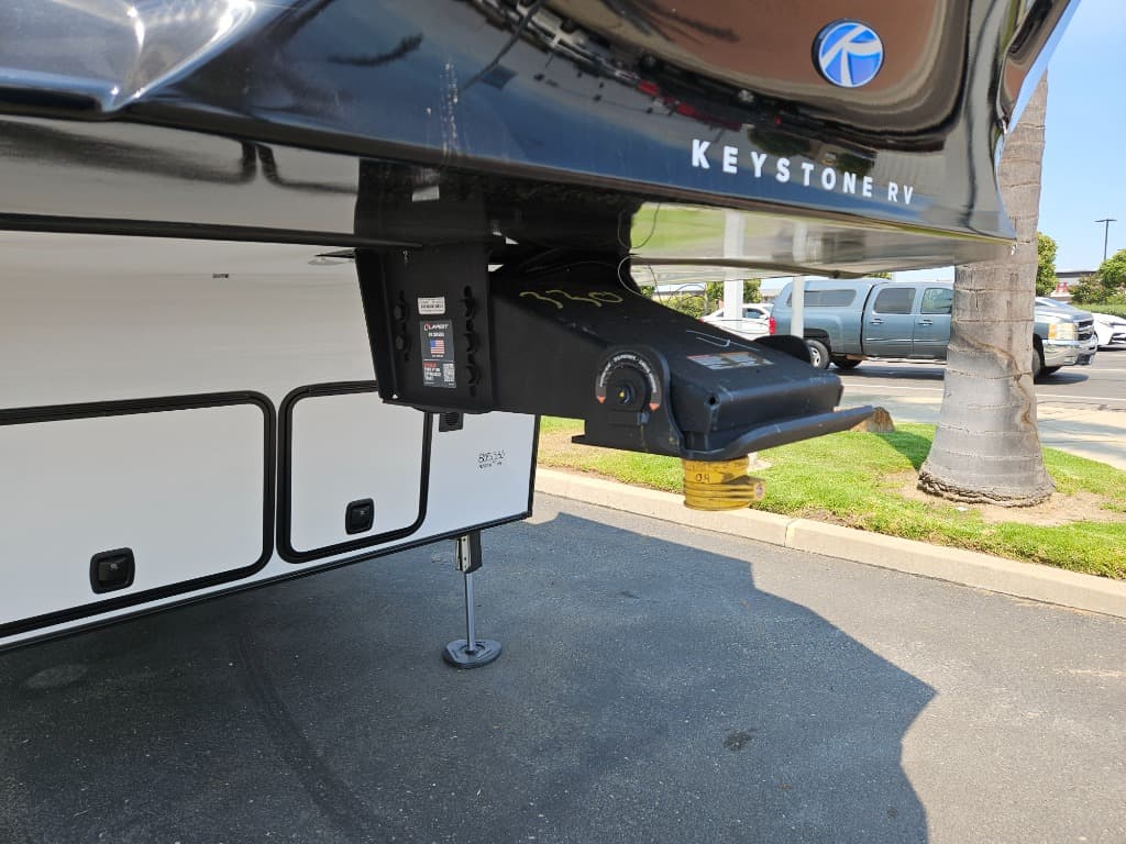 2025 Keystone RV 2025 Keystone RV Raptor Carbon - thumbnail 8