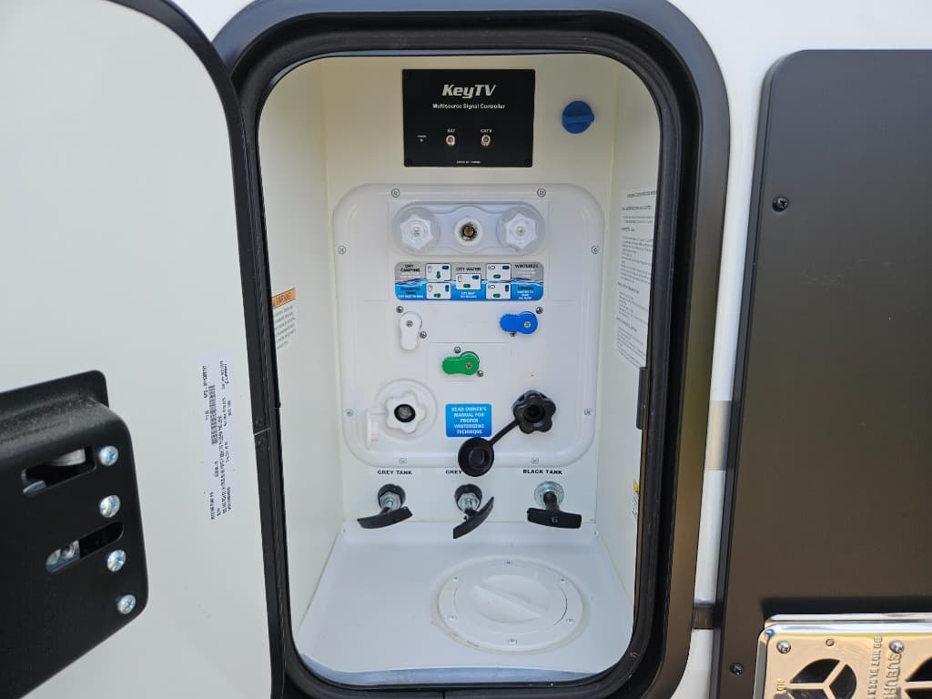 2025 Keystone RV 2025 Keystone RV Raptor Carbon - thumbnail 29