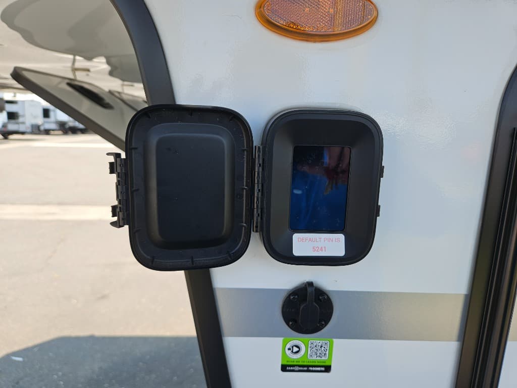 2025 Keystone RV 2025 Keystone RV Raptor Carbon - thumbnail 31