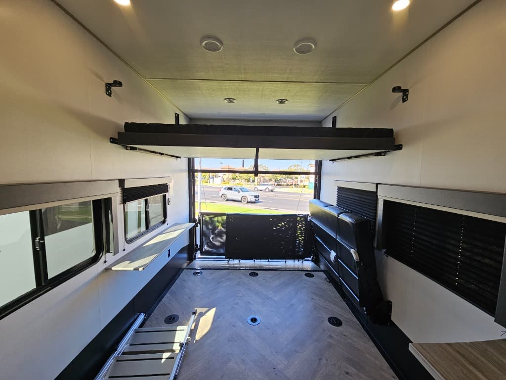 2026 Keystone RV 2026 Keystone RV Raptor Carbon Series - thumbnail 10