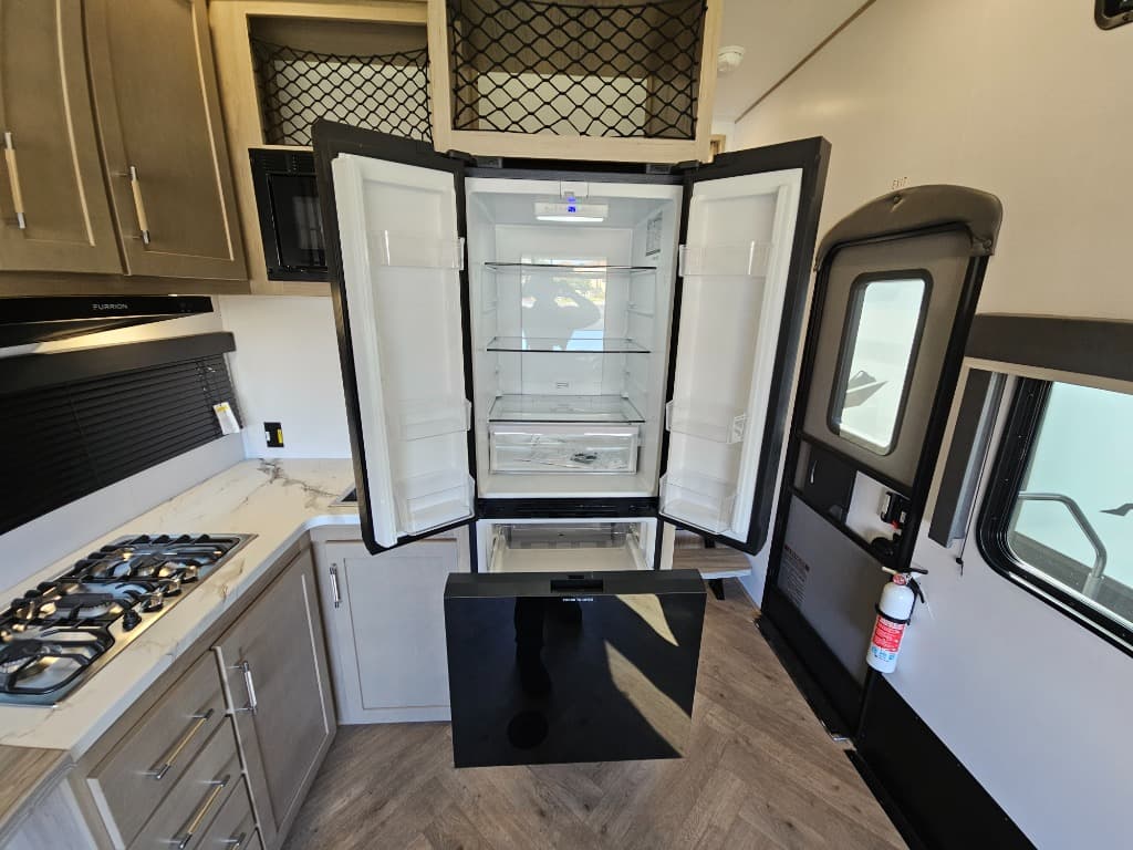 2026 Keystone RV 2026 Keystone RV Raptor Carbon Series - thumbnail 21