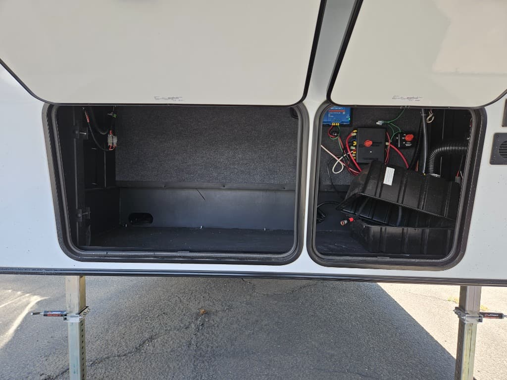 2026 Keystone RV 2026 Keystone RV Raptor Carbon Series - thumbnail 35