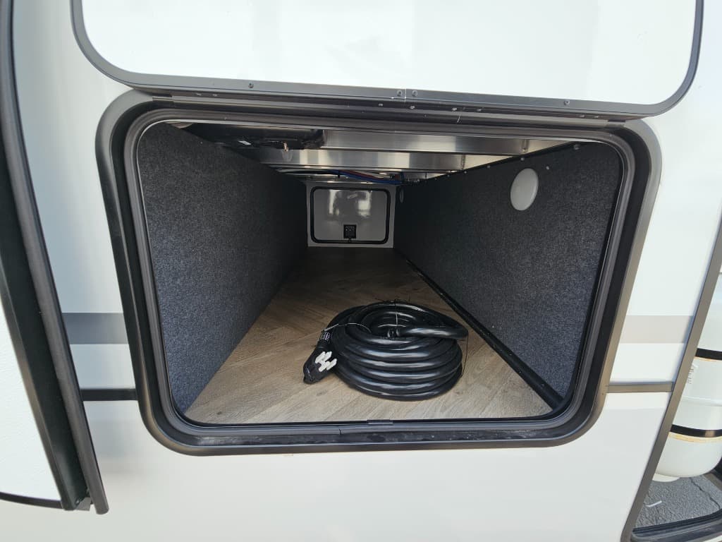 2026 Keystone RV 2026 Keystone RV Raptor Carbon Series - thumbnail 39