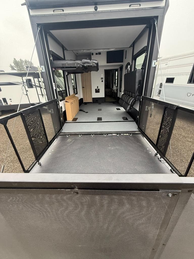 2026 Keystone RV 2026 Keystone RV Raptor Carbon - thumbnail 5