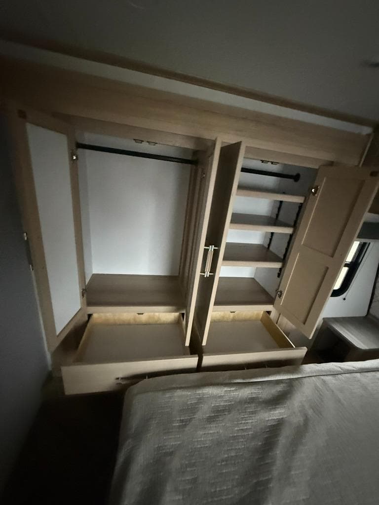 2026 Keystone RV 2026 Keystone RV Raptor Carbon - thumbnail 8