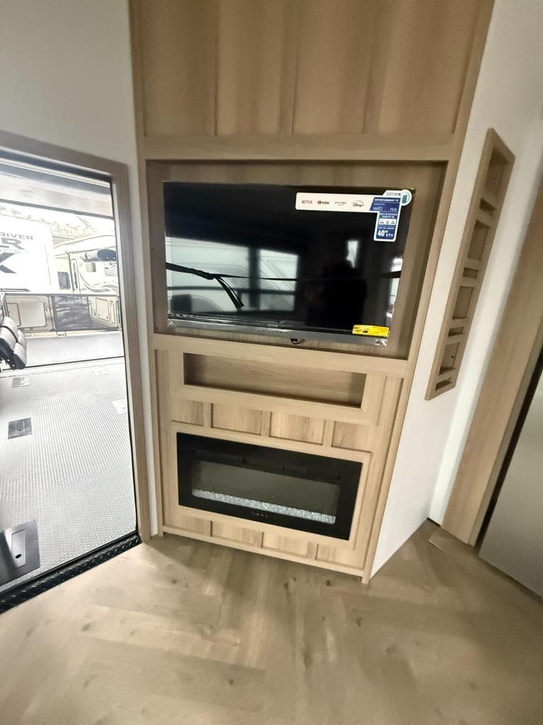 2026 Keystone RV 2026 Keystone RV Raptor Carbon - thumbnail 19