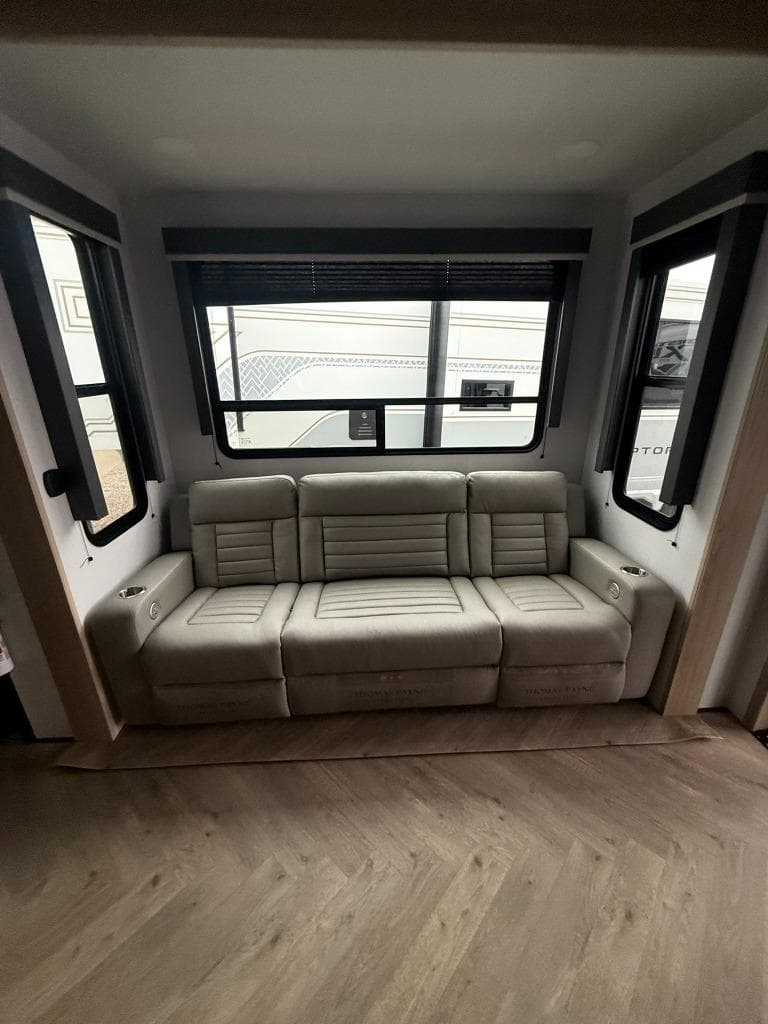 2026 Keystone RV 2026 Keystone RV Raptor Carbon - thumbnail 24