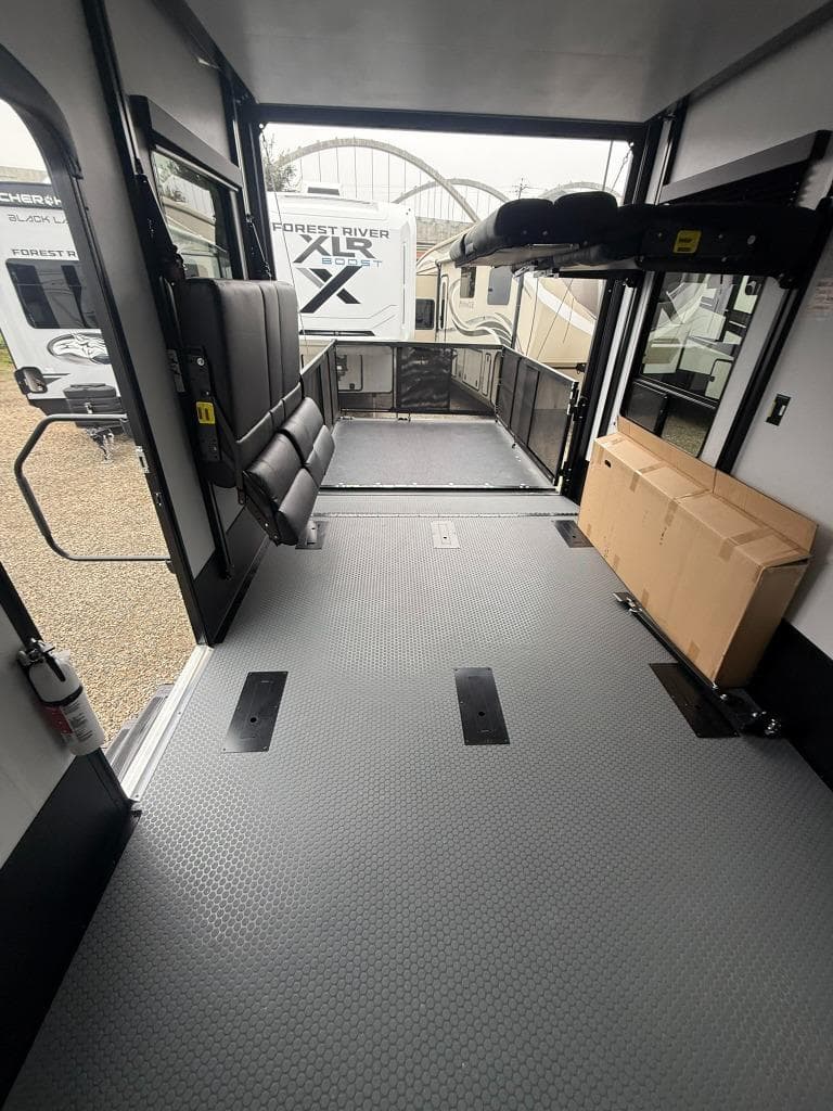 2026 Keystone RV 2026 Keystone RV Raptor Carbon - thumbnail 27