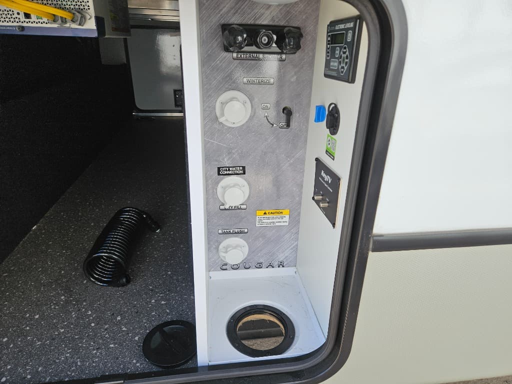 2025 Keystone RV 2025 Keystone RV Cougar Half-Ton - thumbnail 52