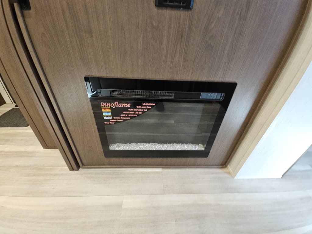 2026 Keystone RV 2026 Keystone RV Cougar Half-Ton - thumbnail 15